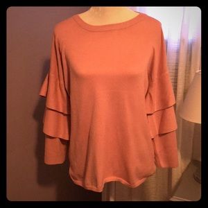 Mauve sweater with ruffled sleeves
